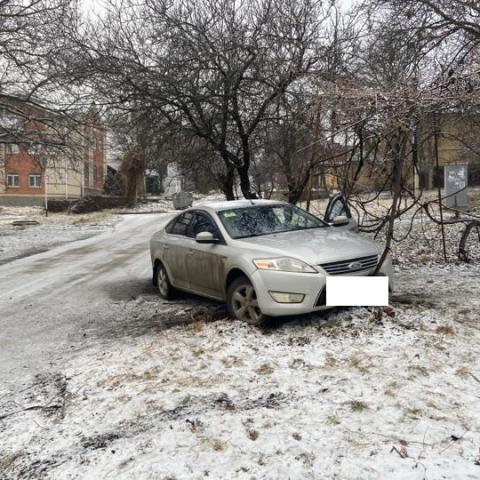 От сердечного приступа умер водитель легковушки в Ставрополе